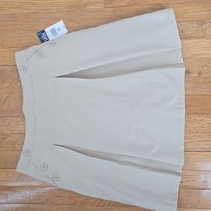 IZOD BRAND GIRLS KAKHI "APPROVED SCHOOL WEAR" SKORT SIZE 18.5P